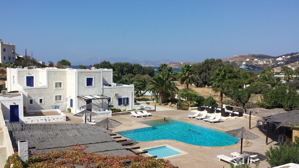 Paradise 3*